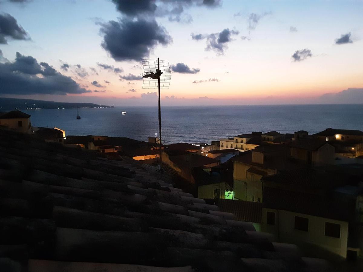 "Lo Studiolo" Apartment Pizzo  Exterior foto